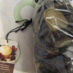 BAG OF DECORATIVE GARDEN, DIFFERENT BROWN SHINNY COLOR-PLANT STONES